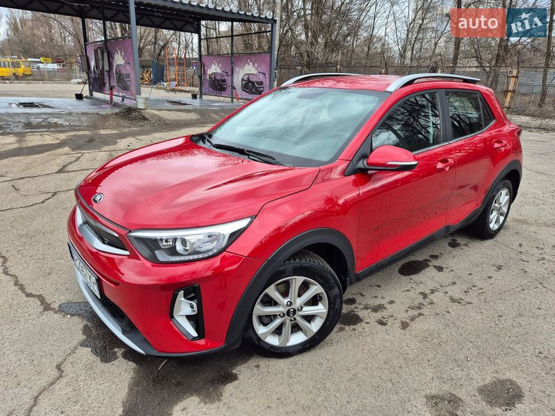 Внедорожник / Кроссовер Kia Stonic 2020 в Запорожье