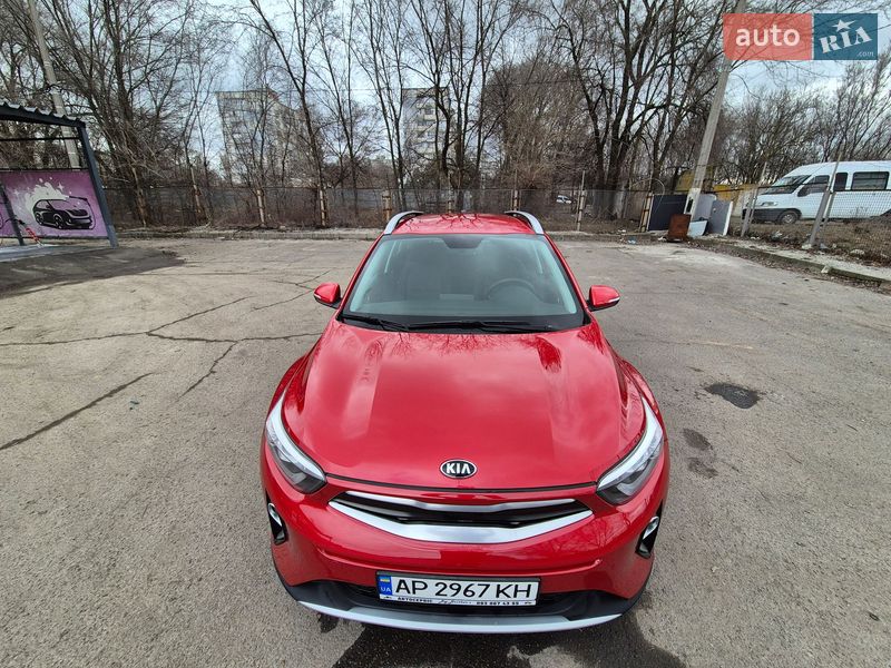 Внедорожник / Кроссовер Kia Stonic 2020 в Запорожье
