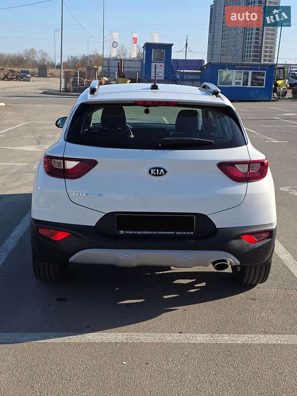 Внедорожник / Кроссовер Kia Stonic 2018 в Киеве фото 6 Внедорожник / Кроссовер Kia Stonic 2018 в Киеве