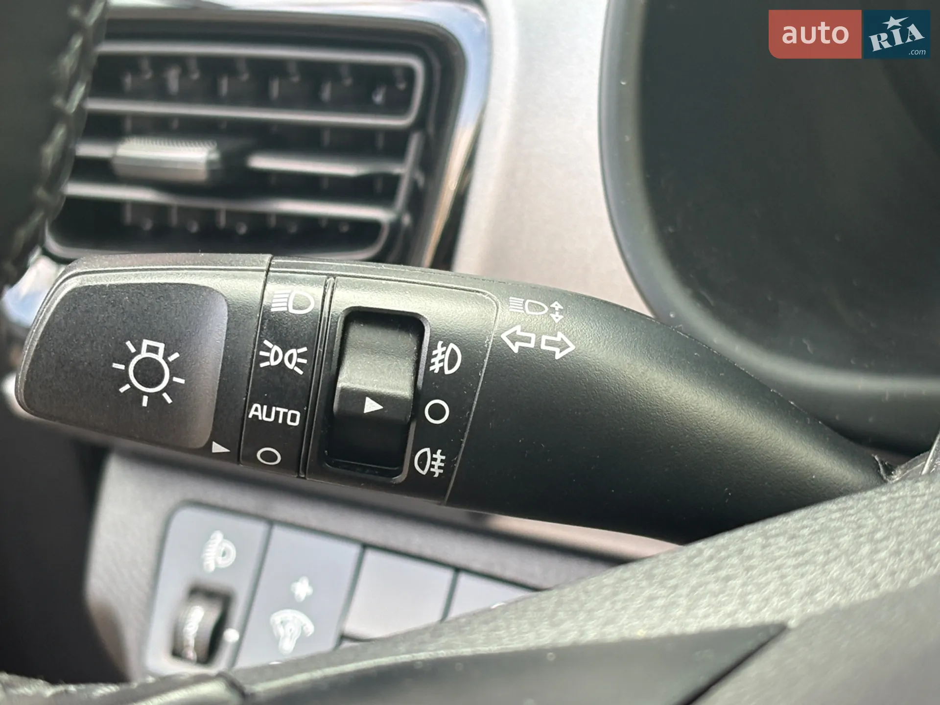 2018 Kia Stonic - мініатюра 15