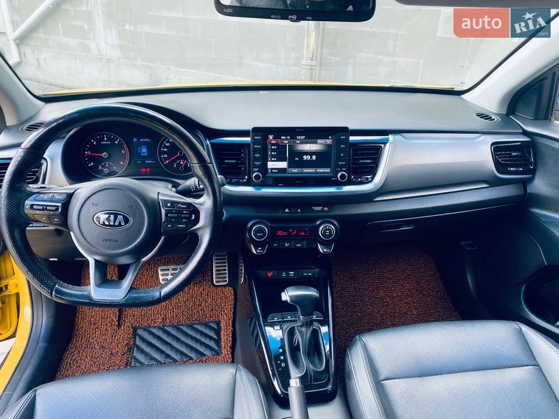 Внедорожник / Кроссовер Kia Stonic 2017 в Виннице