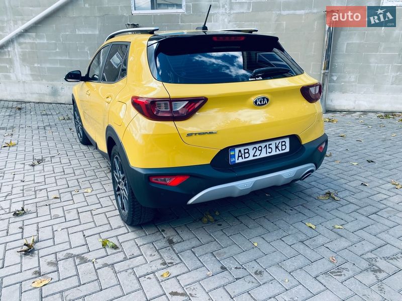 Внедорожник / Кроссовер Kia Stonic 2017 в Виннице