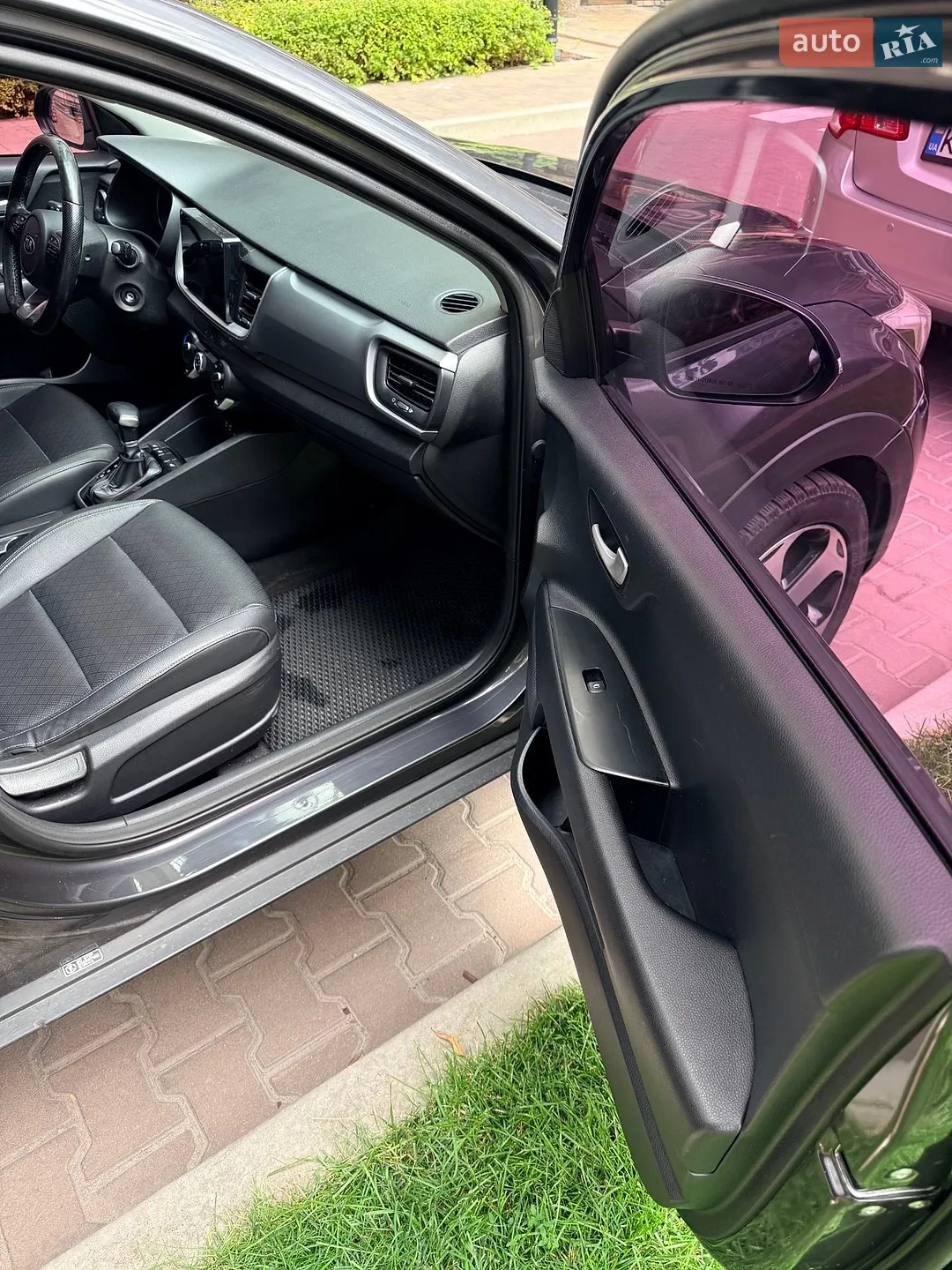 2017 Kia Stonic - мініатюра 25