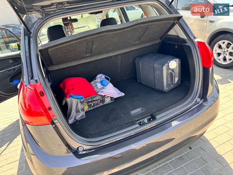 Мікровен Kia Venga 2012 в Тернівці