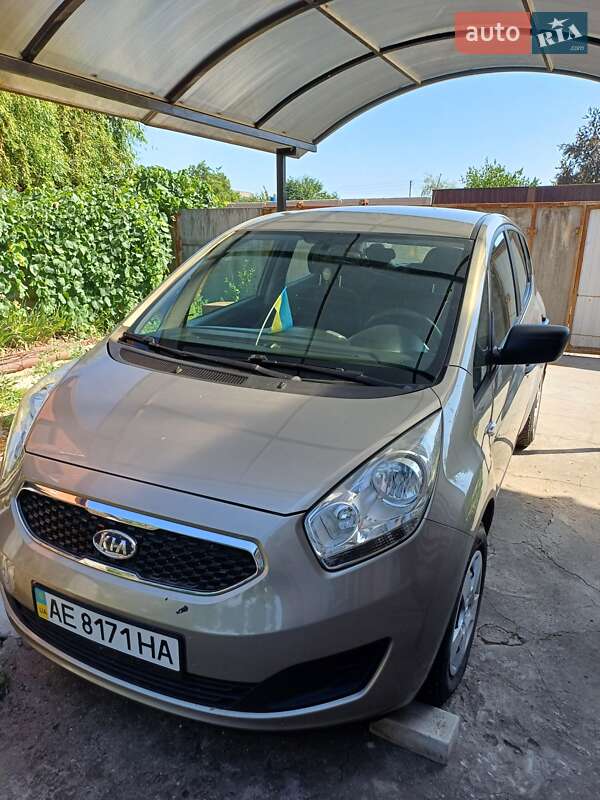 Микровэн Kia Venga 2012 в Днепре фото Микровэн Kia Venga 2012 в Днепре