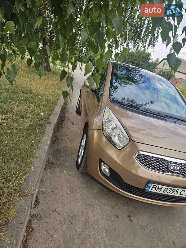 Микровэн Kia Venga 2010 в Сумах