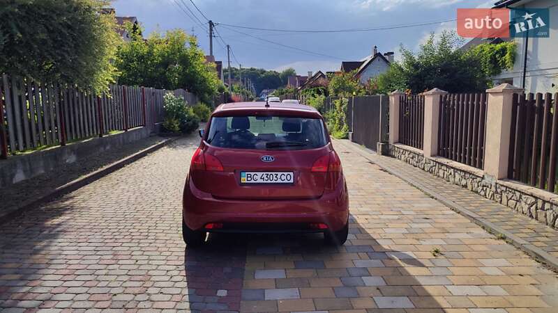 Мікровен Kia Venga 2011 в Львові