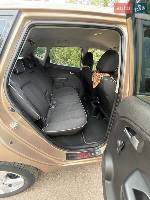 Мікровен Kia Venga 2010 в Чернігові