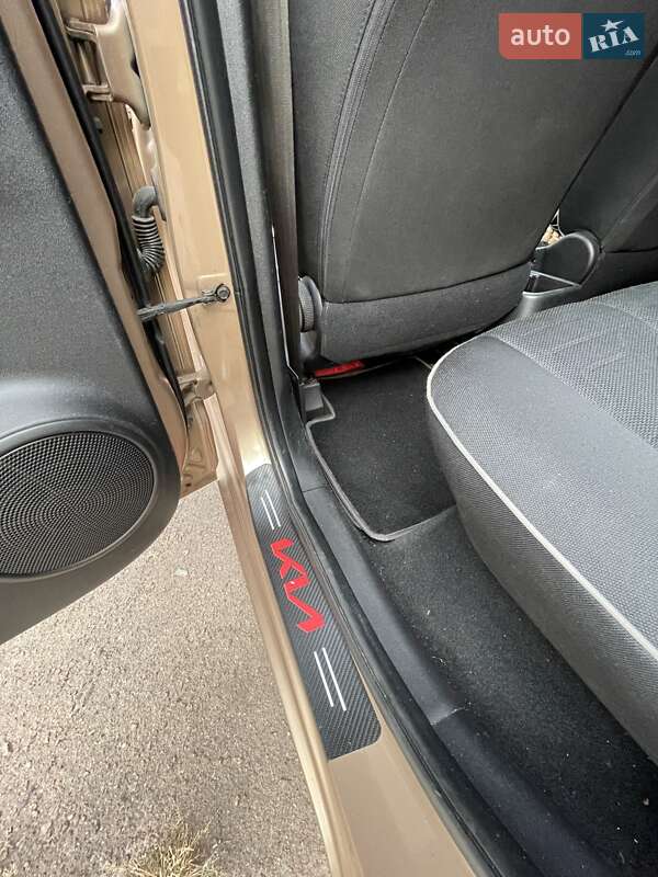 Мікровен Kia Venga 2010 в Чернігові