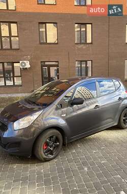 Микровэн Kia Venga 2012 в Нетешине