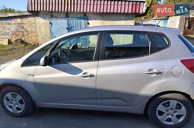 Микровэн Kia Venga 2012 в 