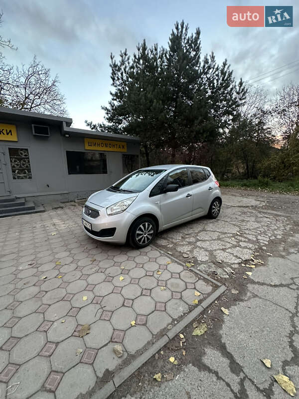 Микровэн Kia Venga 2011 в Львове
