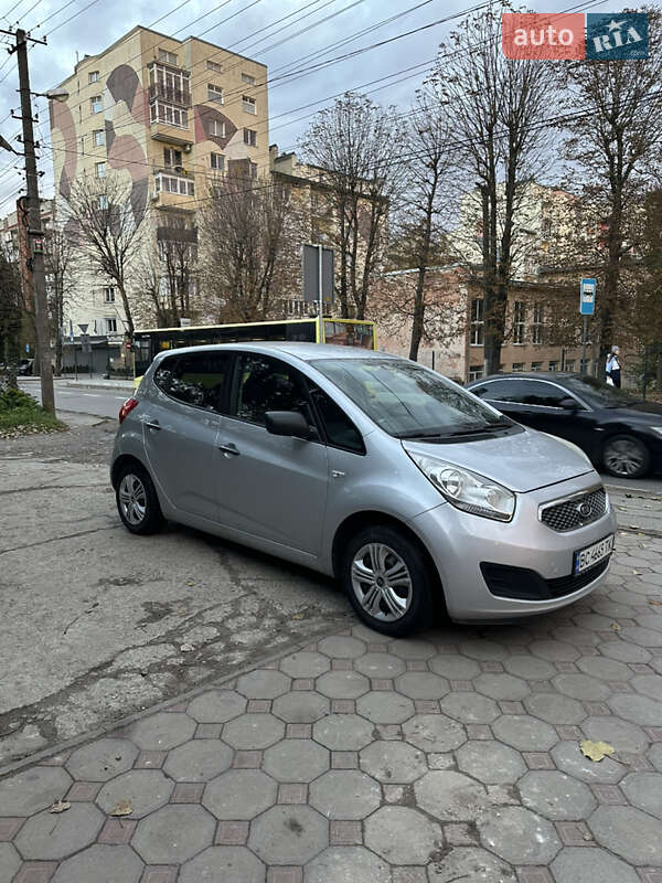 Микровэн Kia Venga 2011 в Львове