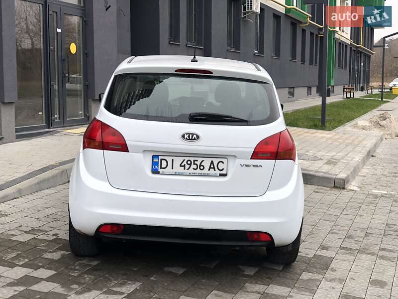 Микровэн Kia Venga 2012 в Львове