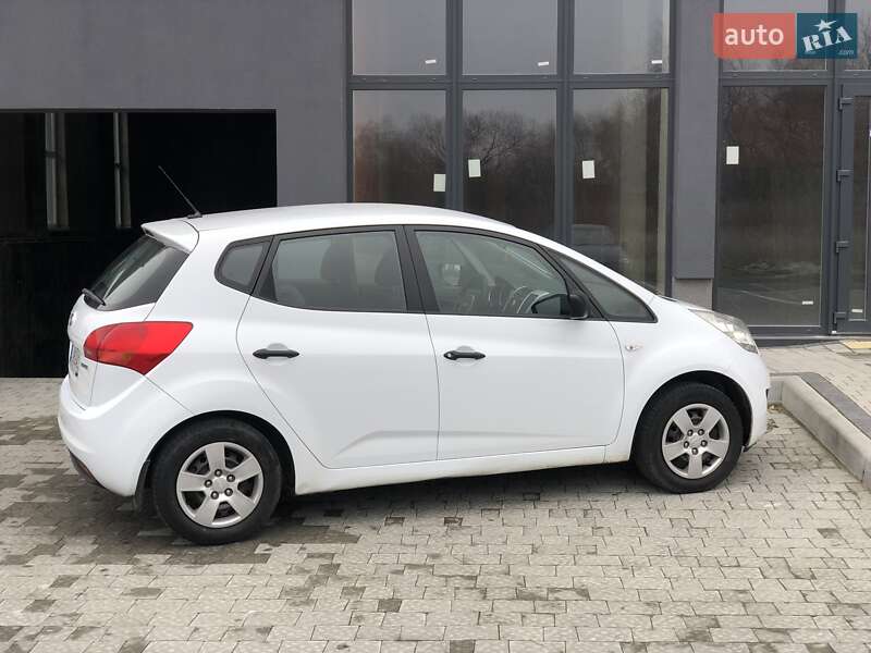 Микровэн Kia Venga 2012 в Львове