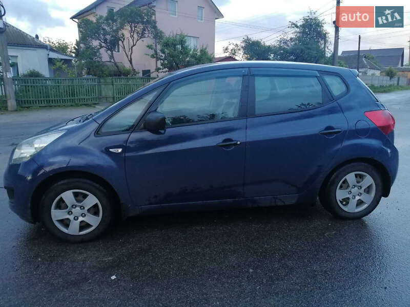 Микровэн Kia Venga 2012 в Киеве