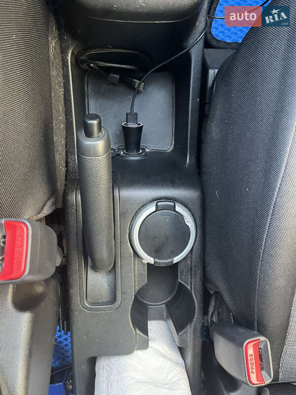 Микровэн Kia Venga 2012 в Киеве