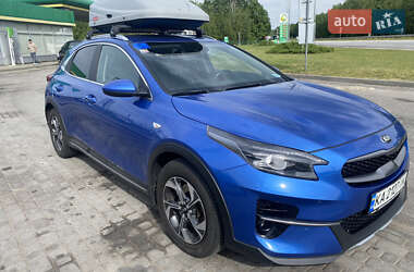 Хэтчбек Kia XCeed 2020 в 