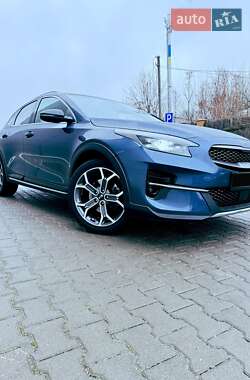 Хэтчбек Kia XCeed 2020 в Киеве