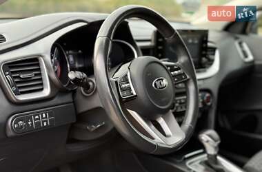 Хэтчбек Kia XCeed 2020 в 