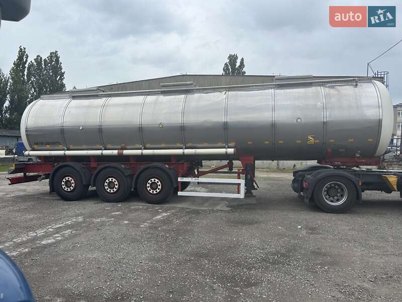 Цистерна полуприцеп Klaeser TSA 1988 в Чорткове