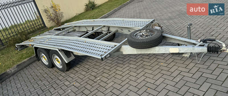 Лафет Knott 95А 2012 в Луцке