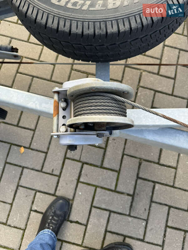 Лафет Knott 95А 2012 в Луцке