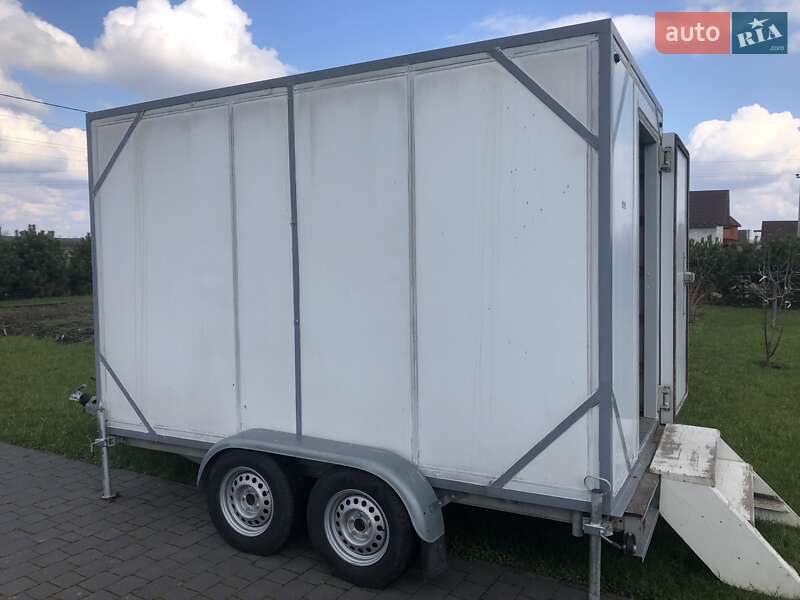 Изотермическая будка Knott GmbH 2015 в Ратным