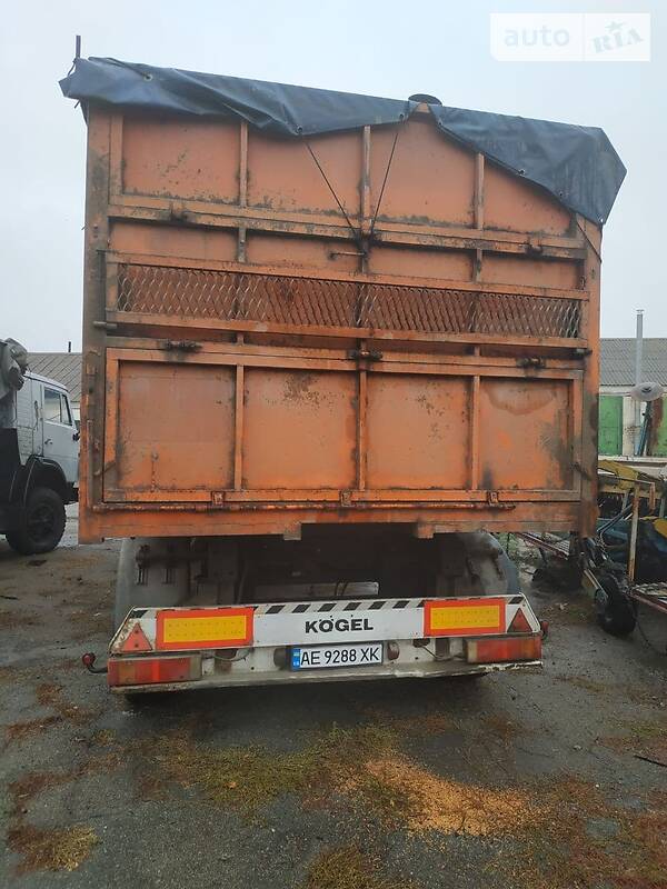 Контейнеровоз Kogel AWE 2000 в Новомосковську