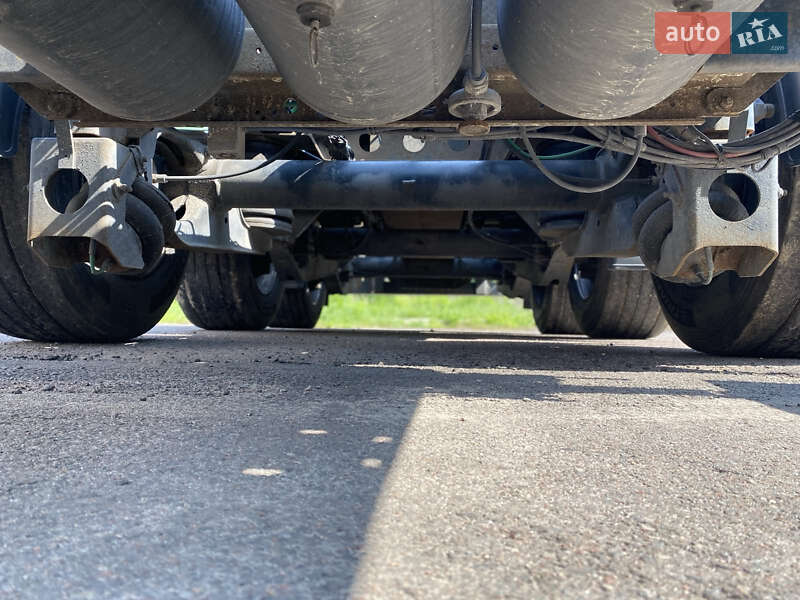 Контейнеровоз напівпричіп Kogel S 24 2014 в Луцьку