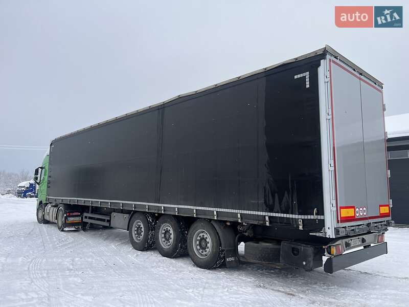 Тентований борт (штора) - напівпричіп Kogel S 24 2015 в Іршаві