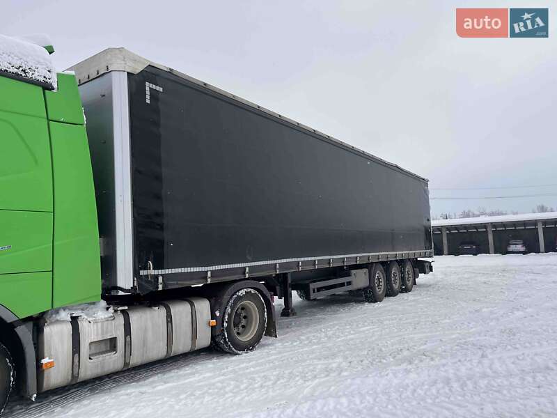 Тентований борт (штора) - напівпричіп Kogel S 24 2015 в Іршаві