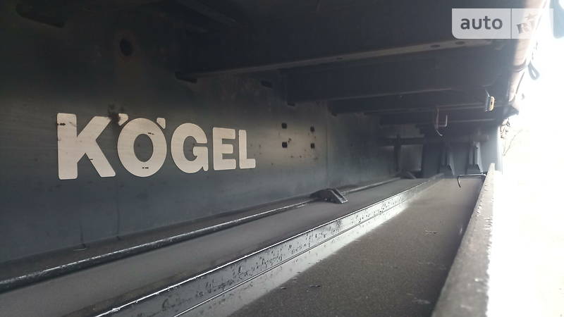 Тентований борт (штора) - напівпричіп Kogel SAF 2010 в Літині