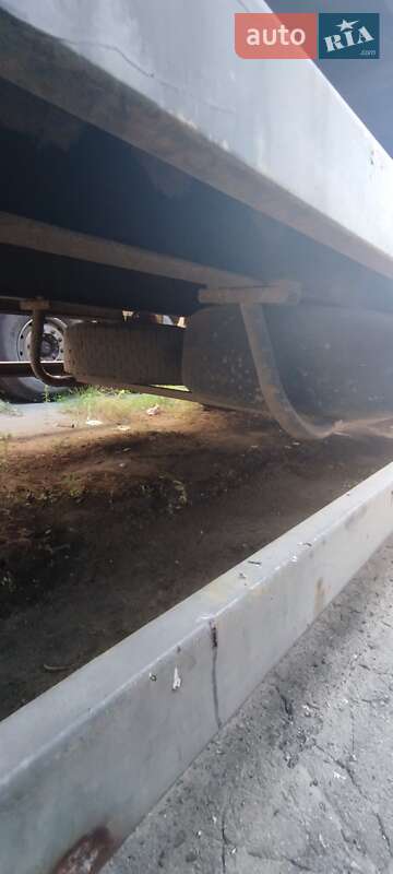 Бортовий напівпричіп Kogel SAF 1998 в Шепетівці