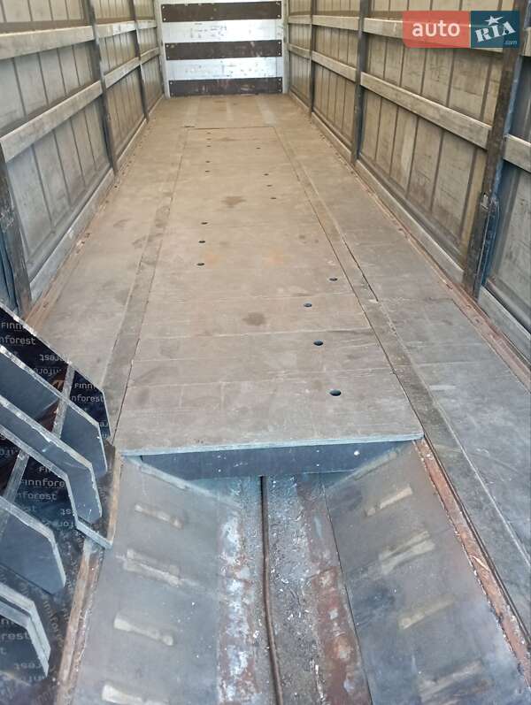 Тентований борт (штора) - напівпричіп Kogel SAF 2011 в Чорткові