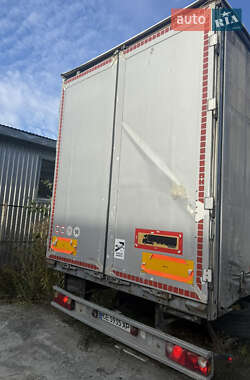 Тентованный борт (штора) - полуприцеп Kogel SAF 2003 в Черновцах