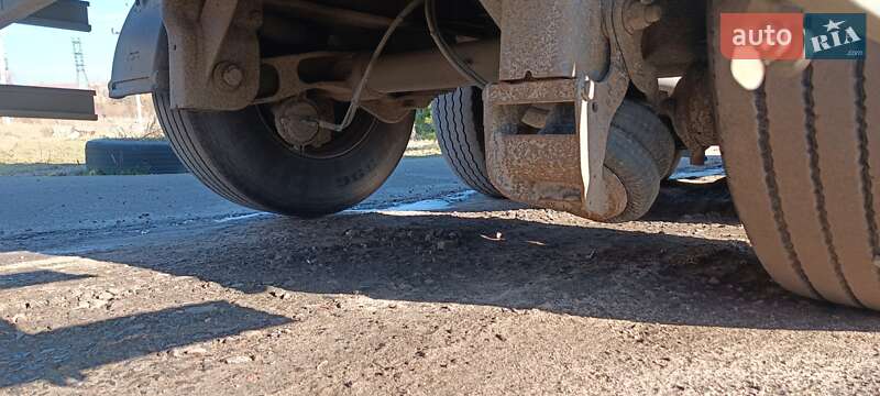 Тентованный борт (штора) - полуприцеп Kogel SN 24 2008 в Львове фото 11 Тентованный борт (штора) - полуприцеп Kogel SN 24 2008 в Львове