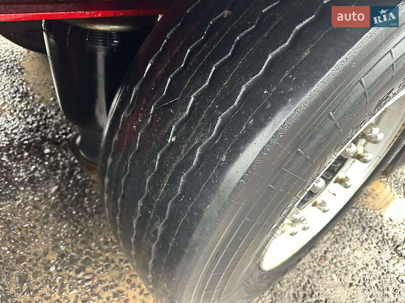 Бортовий напівпричіп Kogel SN 24 2012 в Іршаві