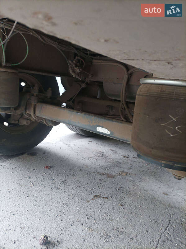 Бортовий напівпричіп Kogel SN 24 2002 в Умані