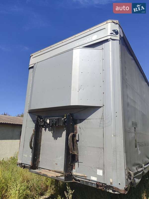Тентованный борт (штора) - полуприцеп Kogel SN 24 2009 в Кременце