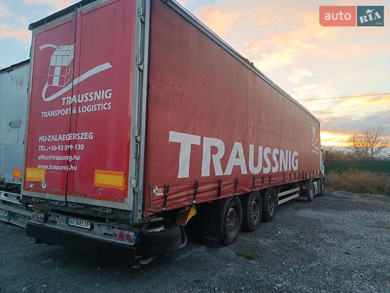 Тентованный борт (штора) - полуприцеп Kogel SN 24 2008 в 