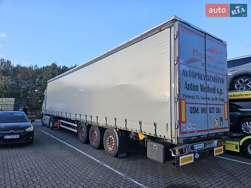 Тентованный борт (штора) - полуприцеп Kogel SN 24 2012 в Киеве фото 6 Тентованный борт (штора) - полуприцеп Kogel SN 24 2012 в Киеве