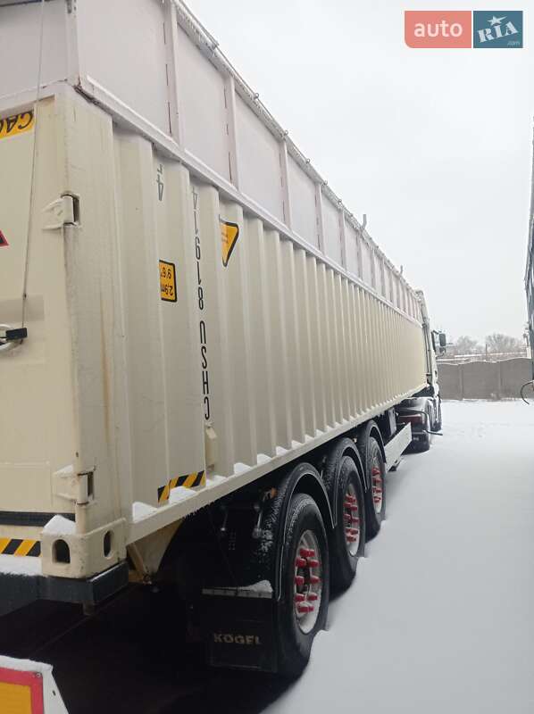 Контейнеровоз напівпричіп Kogel SN 24 2007 в Сутисках