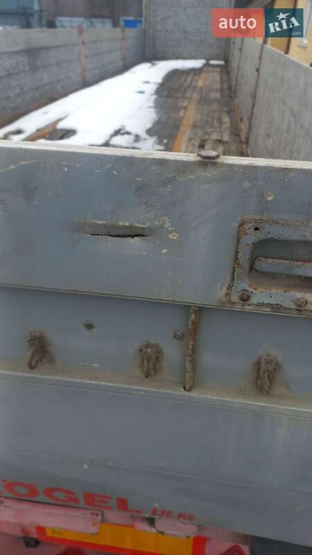 Бортовой полуприцеп Kogel SN 24 1996 в Кропивницком