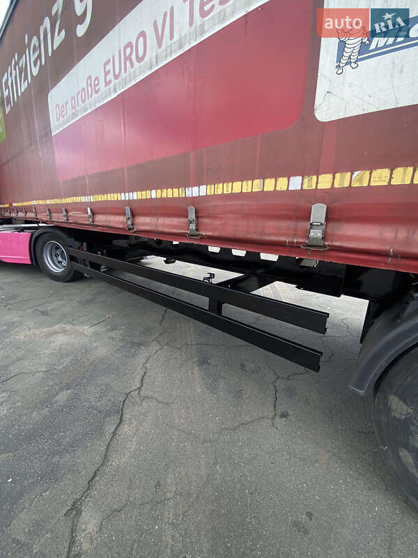 Тентованный борт (штора) - полуприцеп Kogel SN 2015 в Киеве