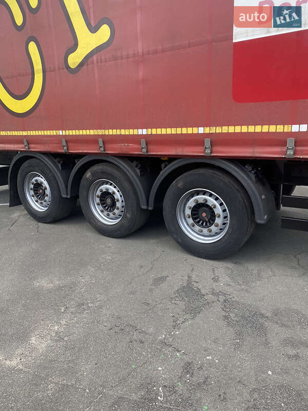 Тентованный борт (штора) - полуприцеп Kogel SN 2015 в Киеве