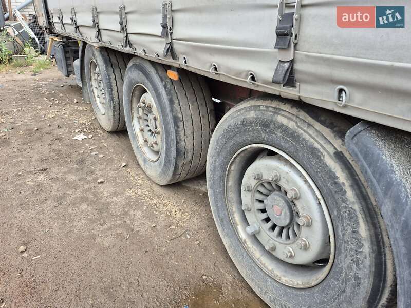 Тентованный борт (штора) - полуприцеп Kogel SN 2005 в Львове