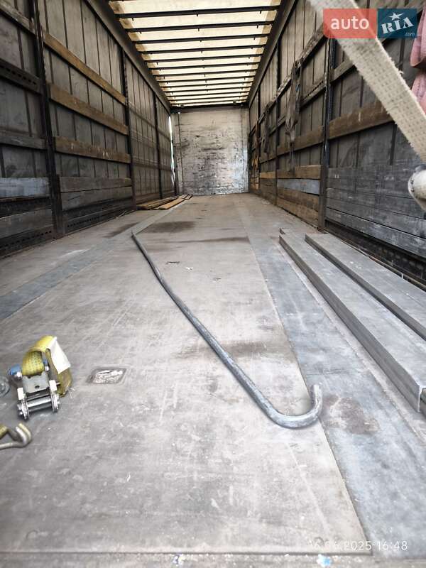 Тентованный борт (штора) - полуприцеп Kogel SP 24 2014 в Полтаве фото 3 Тентованный борт (штора) - полуприцеп Kogel SP 24 2014 в Полтаве