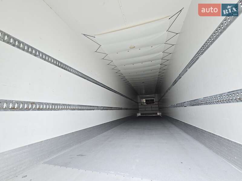 Рефрижератор напівпричіп Kogel SV24 2013 в Вінниці