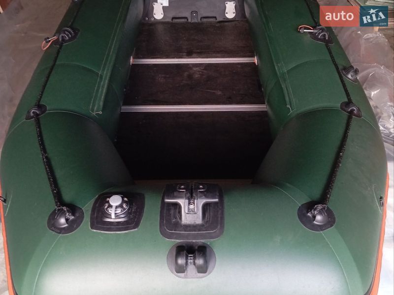 Лодка Колибри КМ 2020 в Киеве фото Лодка Колибри КМ 2020 в Киеве